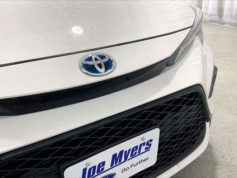 Used 2024 Toyota Corolla SE FWD image 7