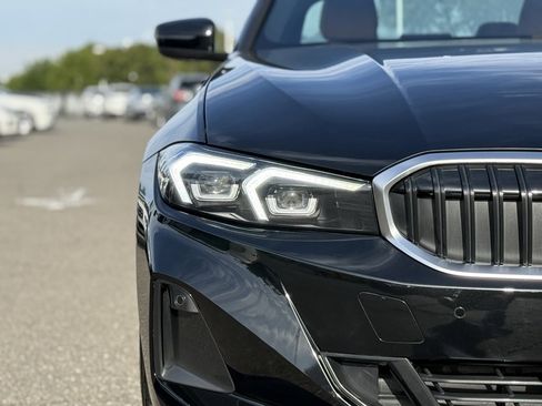 Used 2025 BMW 330i Sedan w/ Premium Package image 13