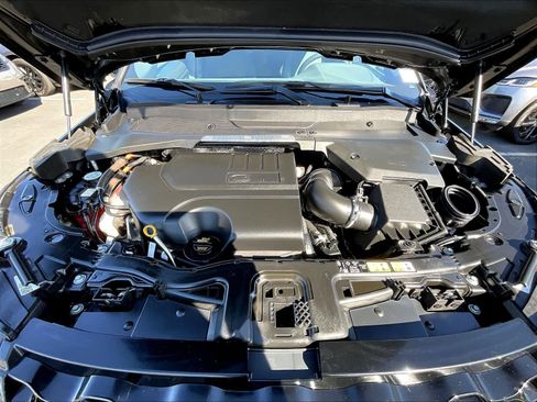 Used 2025 Land Rover Discovery Sport Dynamic SE image 12