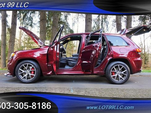 Used 2017 Jeep Grand Cherokee SRT AWD/4WD image 28