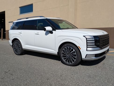 New 2026 Hyundai Palisade Calligraphy image 2