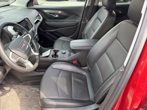 Used 2023 GMC Terrain SLT w/ Infotainment Package II image 7