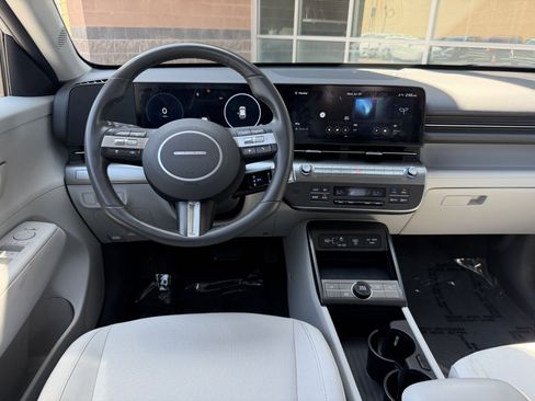 Used 2025 Hyundai Kona SEL FWD image 16
