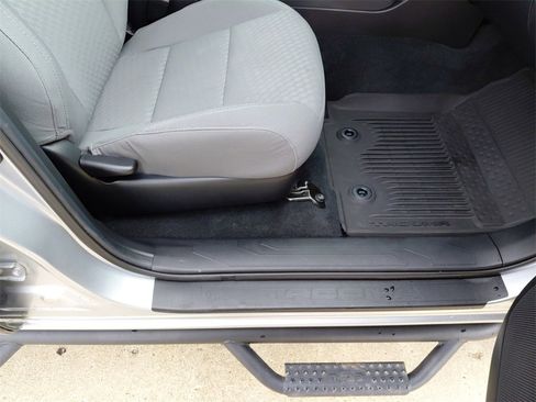 Used 2022 Toyota Tacoma SR image 17