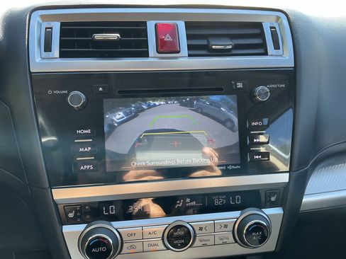 Used 2017 Subaru Outback 2.5i Premium AWD/4WD image 39