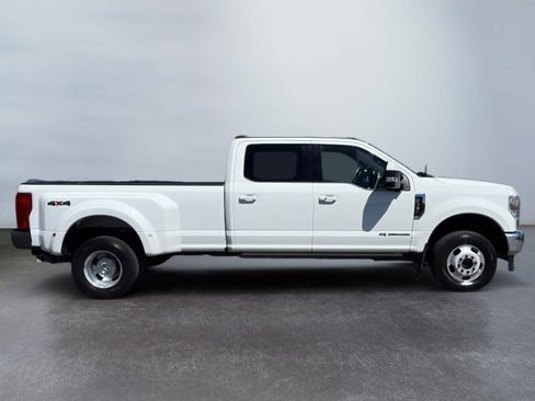 Used 2022 Ford F350 Lariat w/ Lariat Ultimate Package AWD/4WD image 6