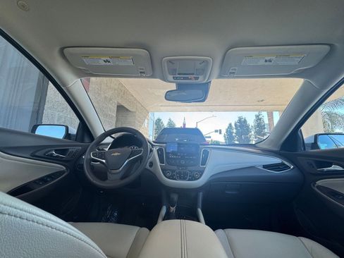 Used 2024 Chevrolet Malibu LT image 33