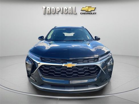 New 2026 Chevrolet Trax LT w/ Driver Confidence Package image 6