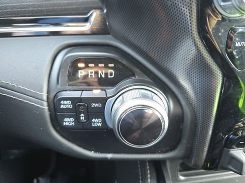 Used 2022 RAM 1500 Limited AWD/4WD image 16