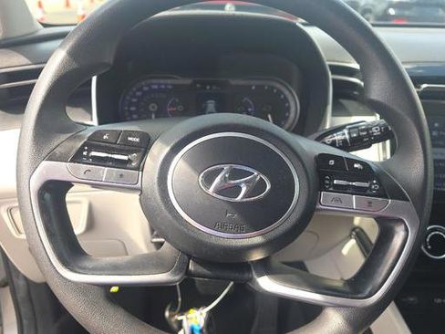 Used 2023 Hyundai Tucson SEL FWD image 12