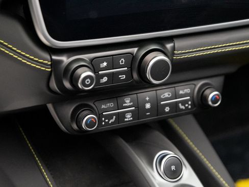 Used 2023 Ferrari Portofino M RWD image 32