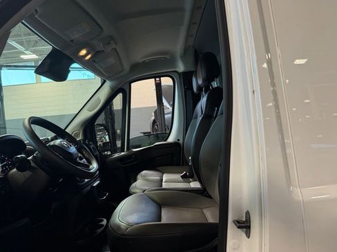 Used 2024 RAM ProMaster 2500 w/ Convenience Group FWD image 23
