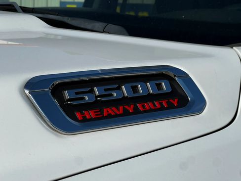 Used 2019 RAM 5500 Tradesman w/ Ambulance Prep Group RWD image 10