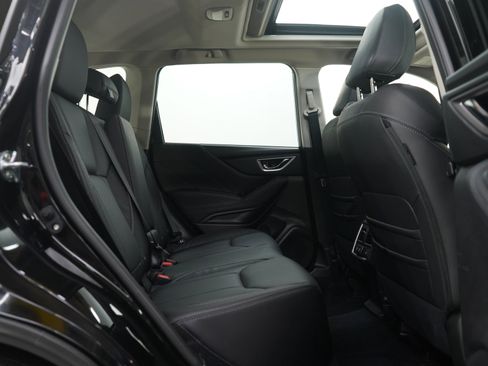 Used 2024 Subaru Forester Touring image 12