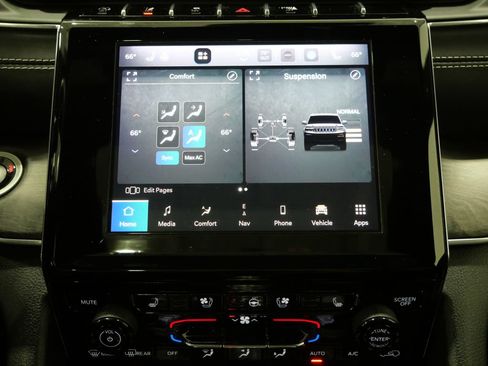 Used 2022 Jeep Grand Cherokee L Overland AWD/4WD image 22