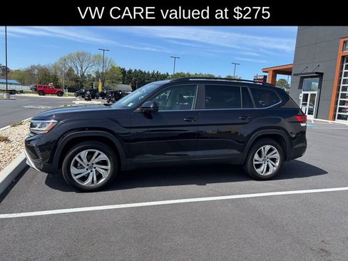 Used 2023 Volkswagen Atlas SE w/ Panoramic Sunroof Package image 4