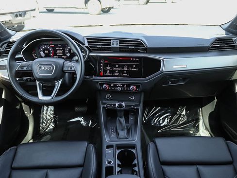 Used 2025 Audi Q3 2.0T Premium w/ Convenience Package AWD/4WD image 16