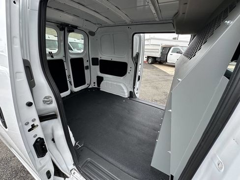 Used 2019 Nissan NV200 S w/ Cruise Control Package image 5