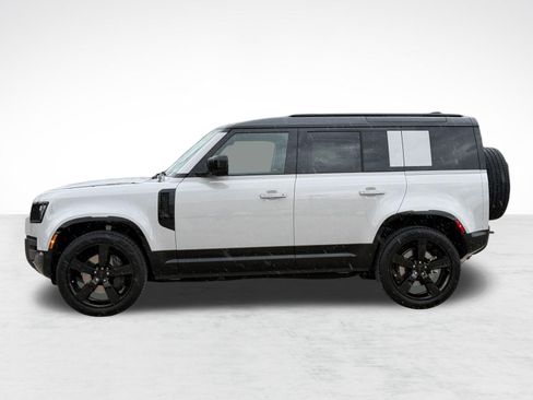 Used 2026 Land Rover Defender 110 X-Dynamic SE AWD/4WD image 2