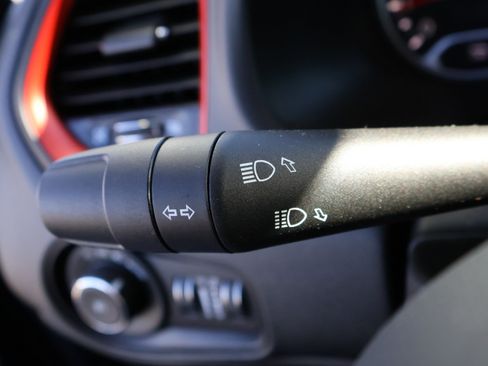 Used 2022 Jeep Renegade Trailhawk image 42