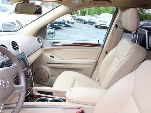 Used 2011 Mercedes-Benz GL 450 GL 450 4MATIC AWD 4dr SUV image 14