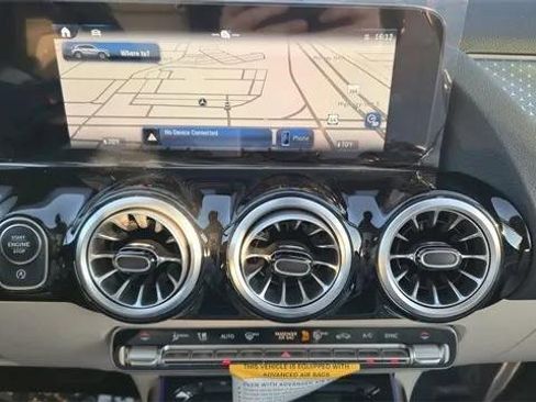 Certified 2025 Mercedes-Benz GLA 250 image 12