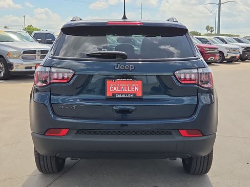 New 2026 Jeep Compass Latitude AWD/4WD image 13