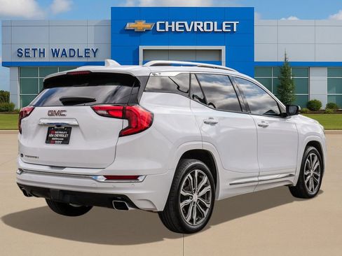 Used 2019 GMC Terrain Denali w/ Advanced Safety Package image 7