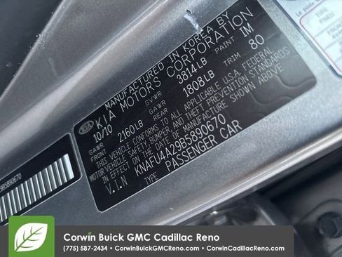 Used 2011 Kia Forte EX image 31