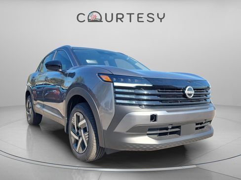 New 2026 Nissan Kicks SV image 5