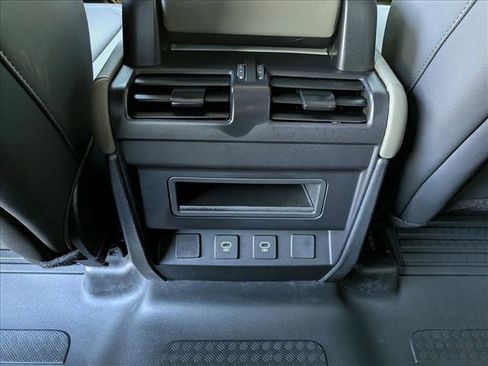 Certified 2025 Land Rover Defender 110 S image 18