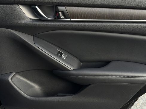 Used 2022 Honda Accord EX-L image 23