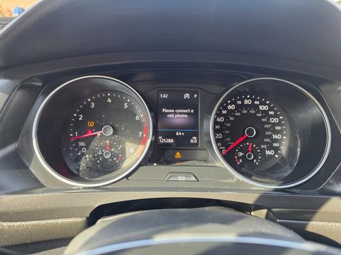 Used 2018 Volkswagen Tiguan S w/ Front Fog Lights Package image 20