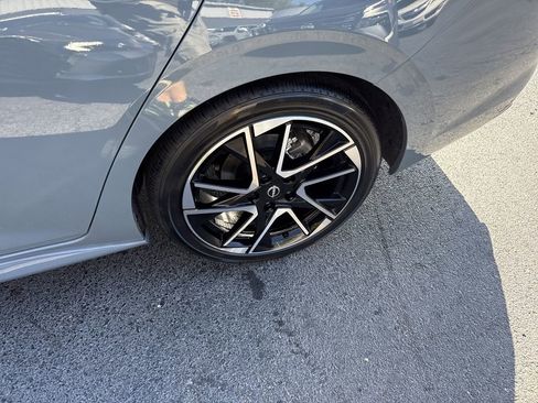 New 2025 Nissan Sentra SR w/ SR Premium Package FWD image 21