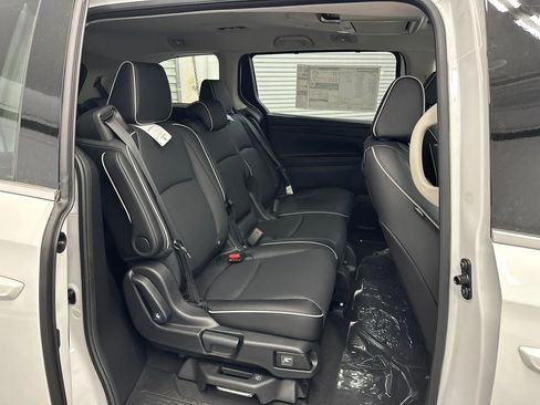 New 2026 Honda Odyssey Elite image 17