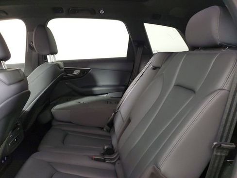 Used 2021 Audi Q7 3.0T Premium Plus image 13