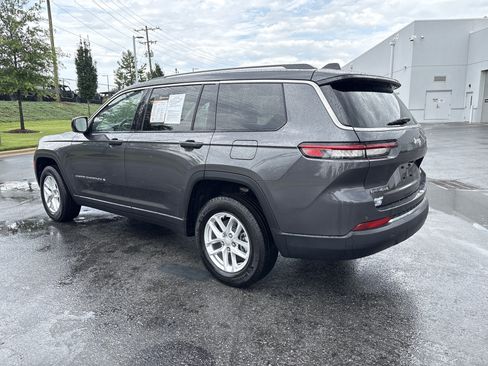 Used 2023 Jeep Grand Cherokee L Laredo AWD/4WD image 7