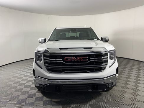 Used 2025 GMC Sierra 1500 SLT w/ SLT Premium Plus Package image 4