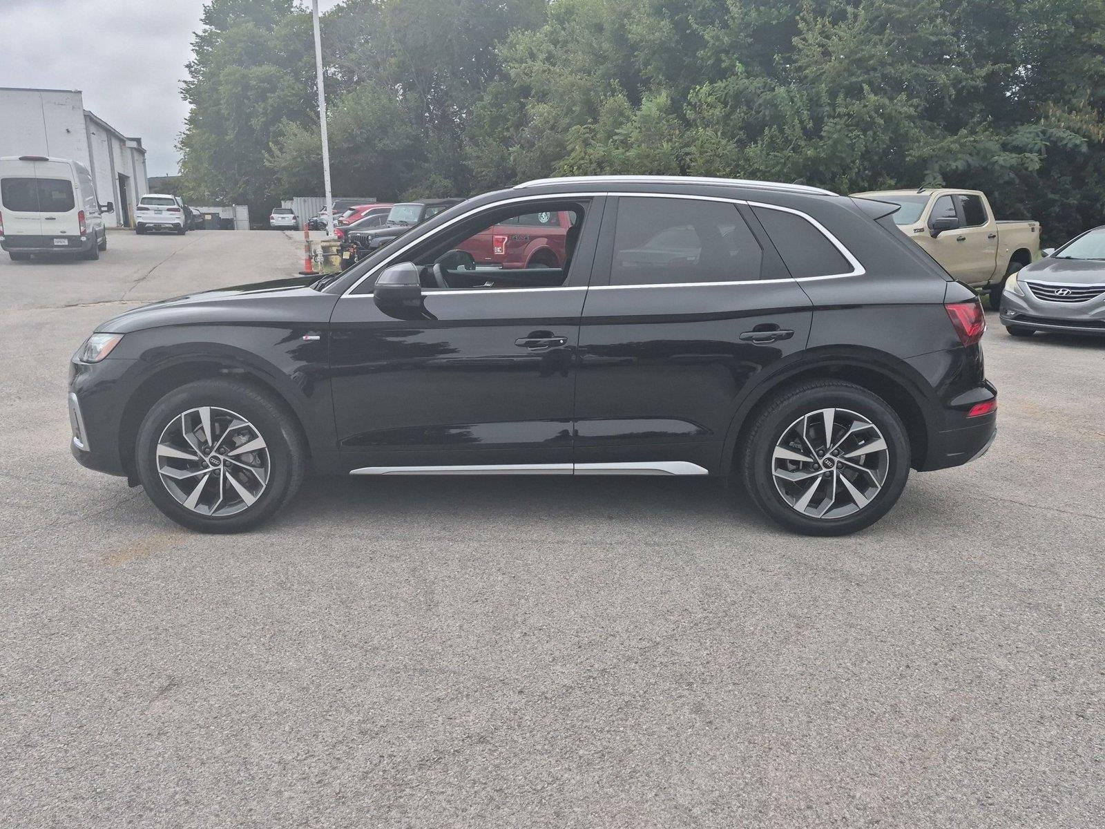 Used 2022 Audi Q5 2.0T Premium Plus AWD/4WD image 2