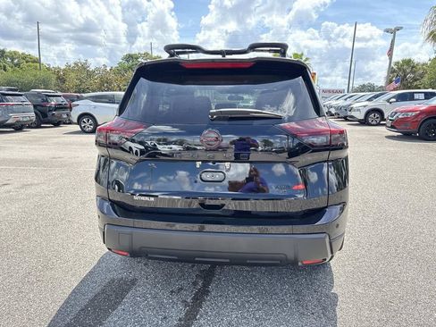 Certified 2025 Nissan Rogue SV AWD/4WD image 6