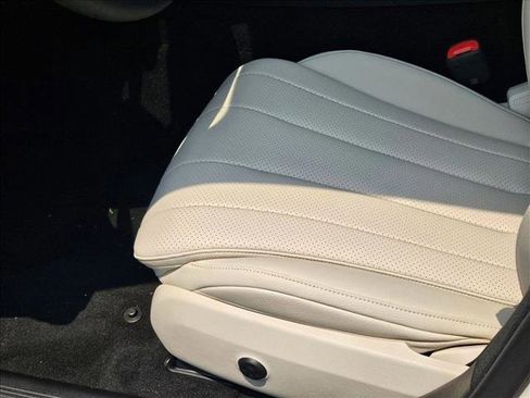 New 2026 Mercedes-Benz E 350 Sedan image 4