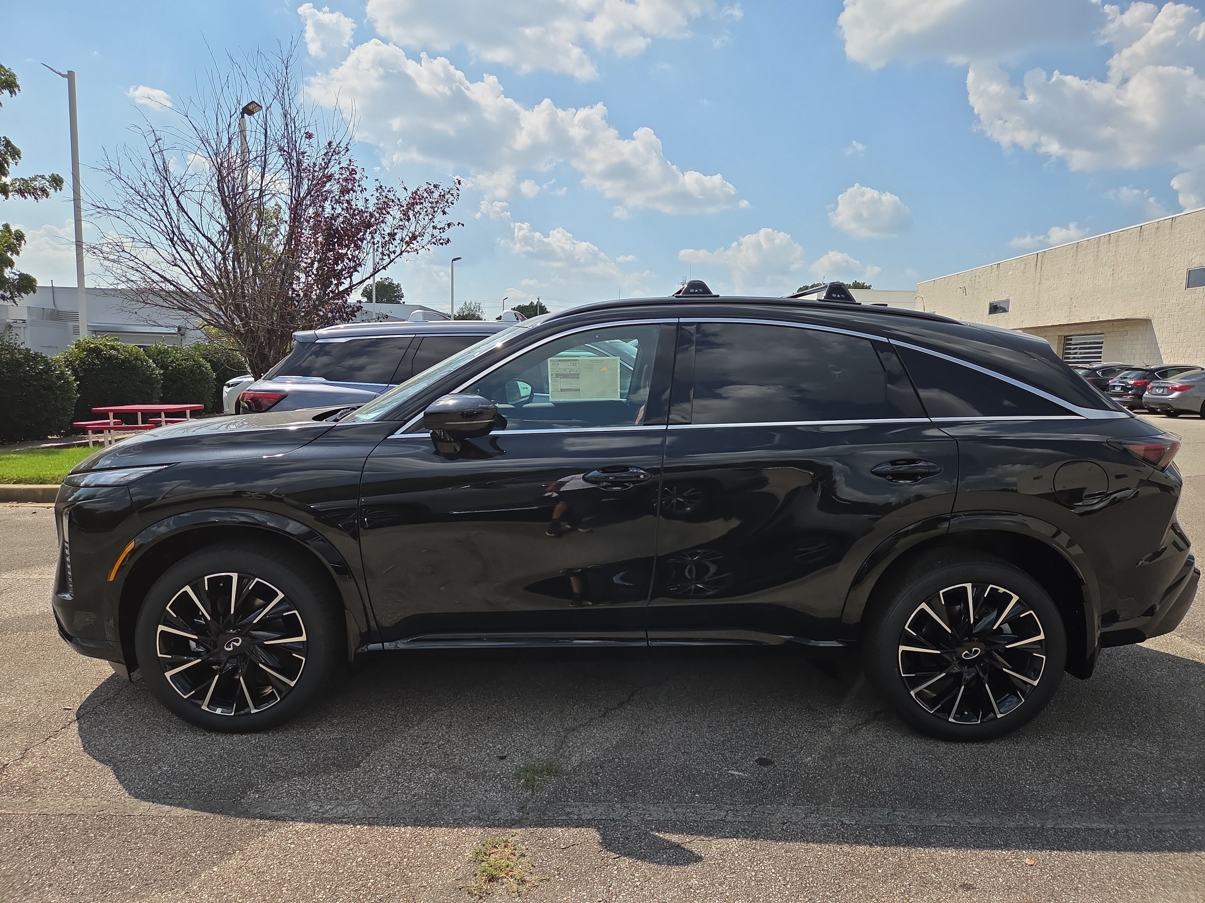 New 2027 INFINITI QX65 Autograph w/ Cargo Package AWD/4WD image 2