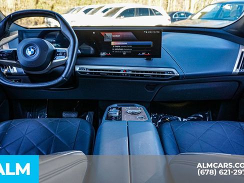 Used 2023 BMW iX xDrive50 w/ Premium Package image 27
