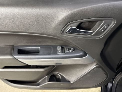 Used 2021 Chevrolet Colorado LT w/ Fleet Safety Package RWD image 19