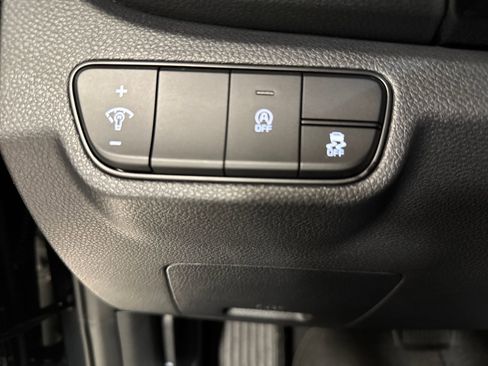 Certified 2025 Kia Seltos S AWD/4WD image 15