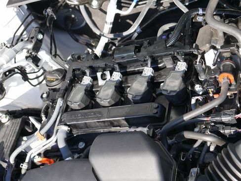 Used 2024 Honda CR-V EX-L image 9