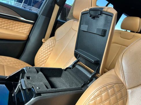 Used 2023 Jeep Grand Cherokee Summit w/ Adv Protech Group IV AWD/4WD image 42