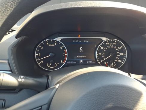 Used 2024 Nissan Altima 2.5 SV image 17