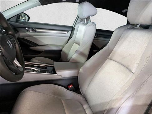 Used 2019 Honda Accord Hybrid image 17