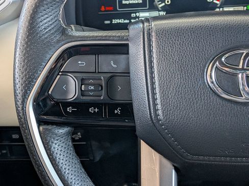 Certified 2023 Toyota Sequoia Capstone AWD/4WD image 15
